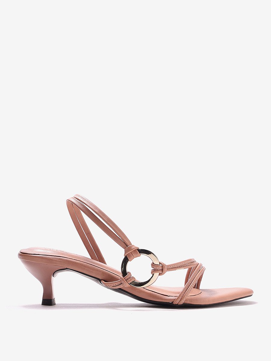 Women Crisscross Strap Sandals with Metallic Ring