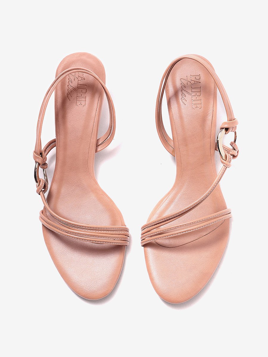 Women Crisscross Strap Sandals with Metallic Ring