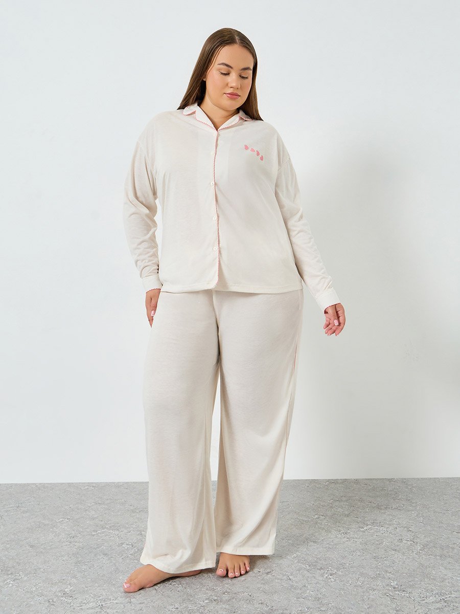 Plus Size Cream Heart Printed Shirt and Pyjama Set