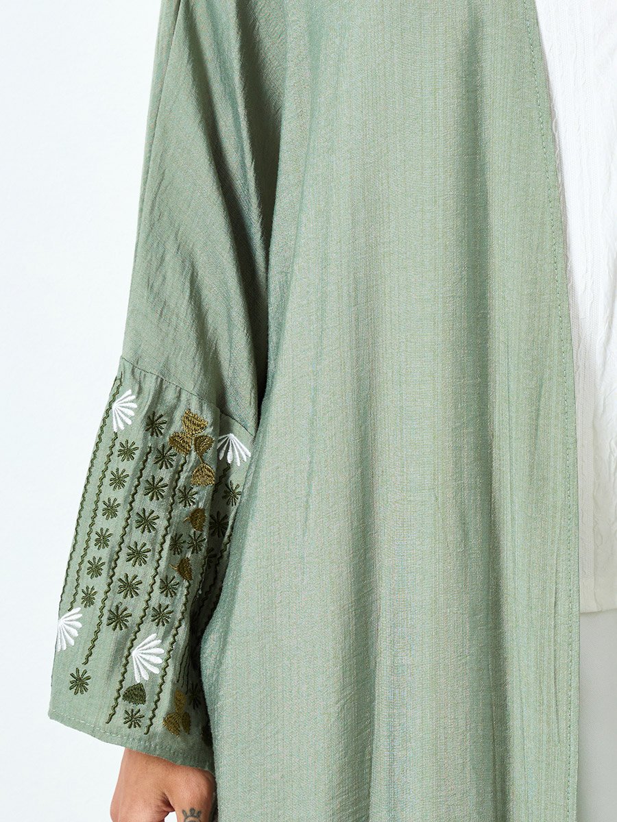 Women Green Embroidered Long Sleeve Abaya