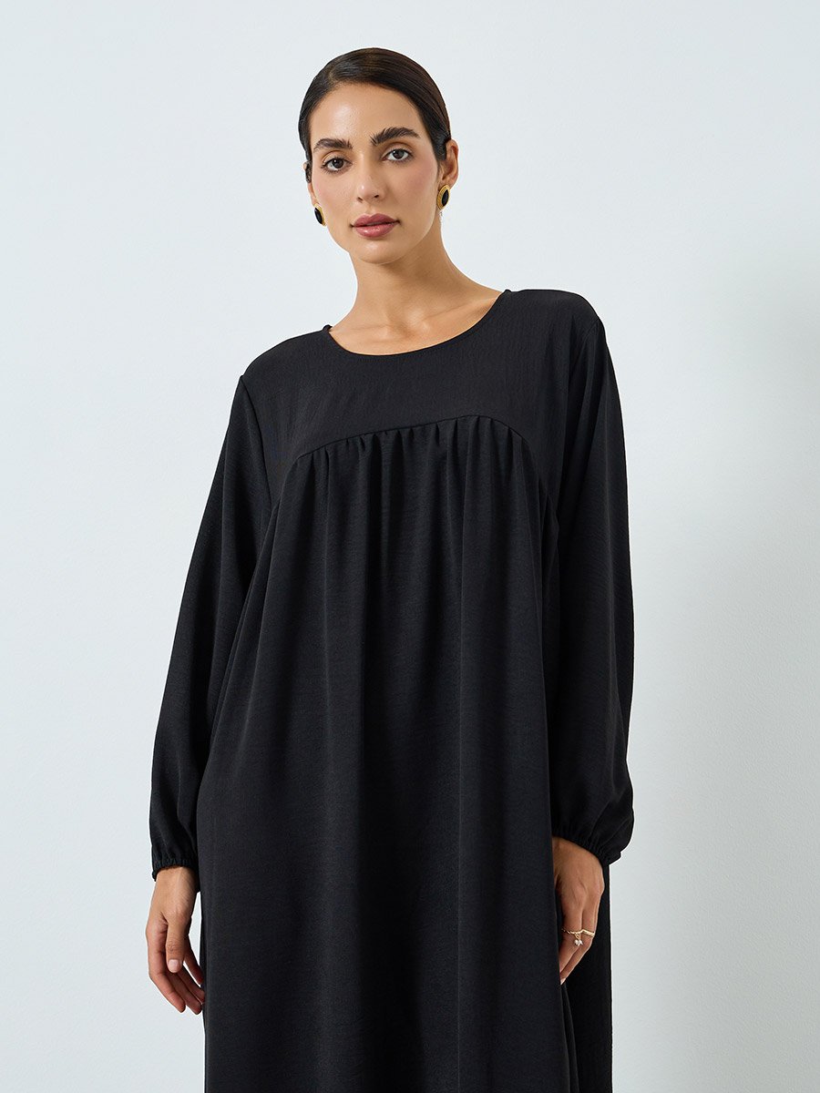 Women Black Round Neck Pleated Jalabiya