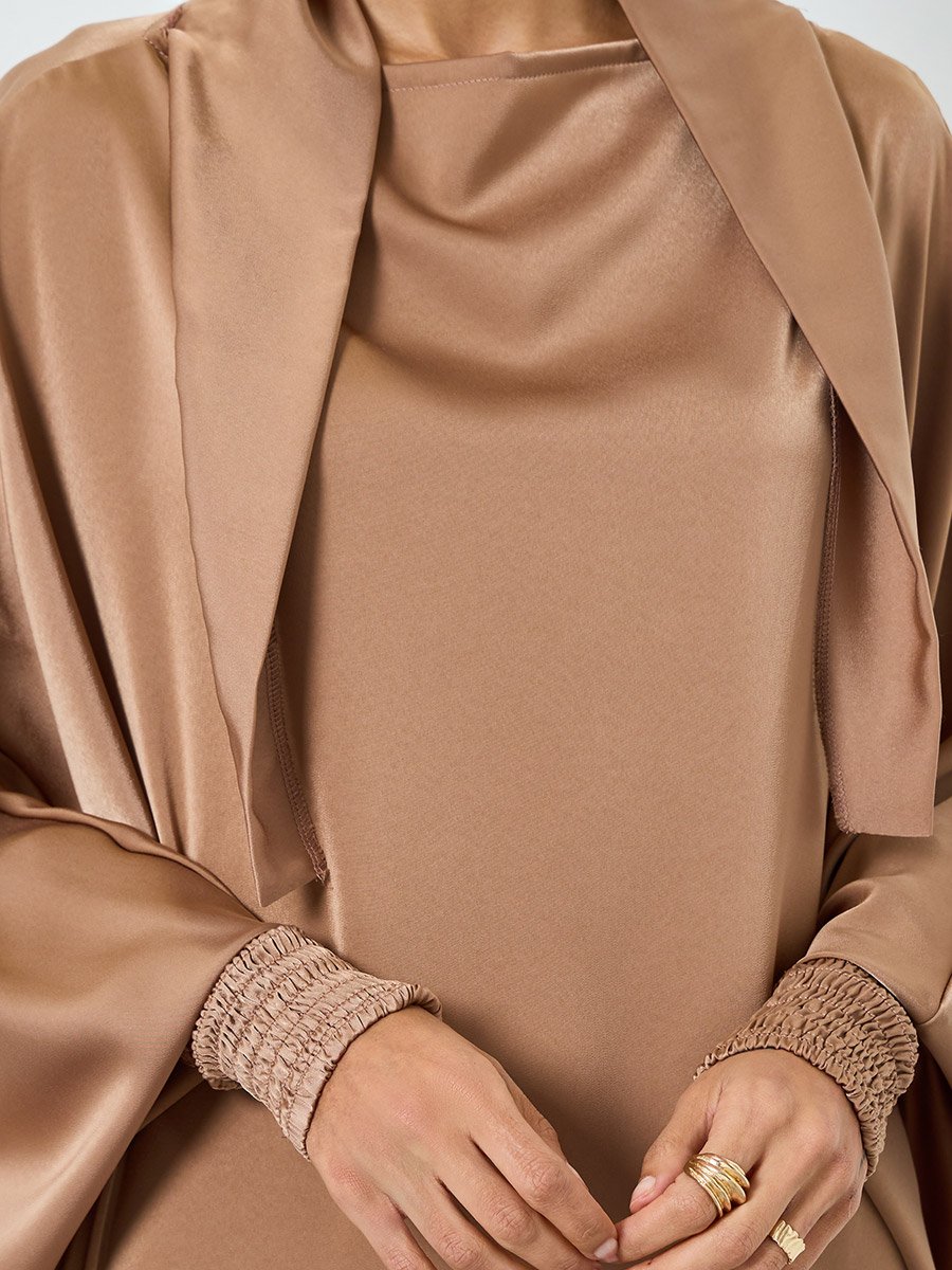 Women Beige Batwing Sleeve Jalabiya