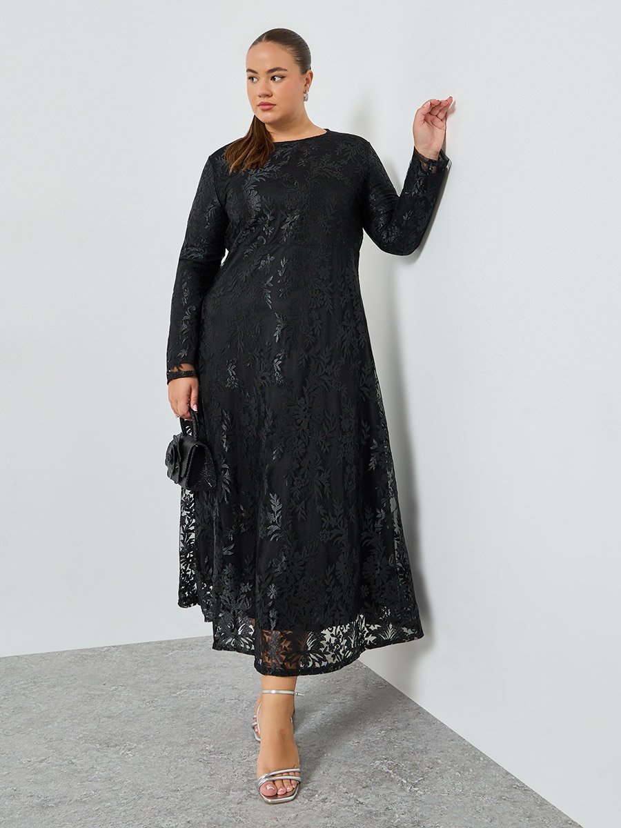 Plus Size Lace Long Sleeves A-Line Maxi Dress For Women at Bahrain | Styli