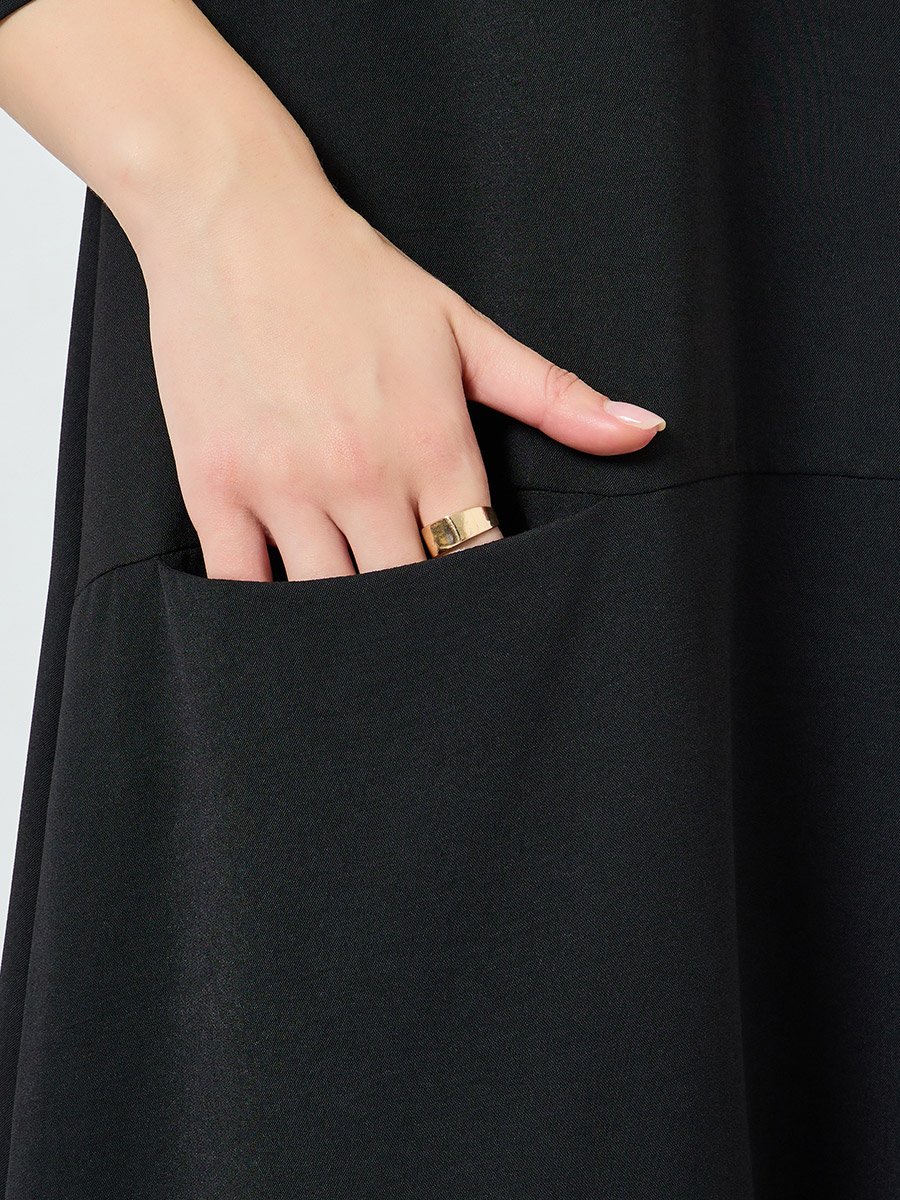Women Black A-Line Maxi Dress with 3/4 Sleeves