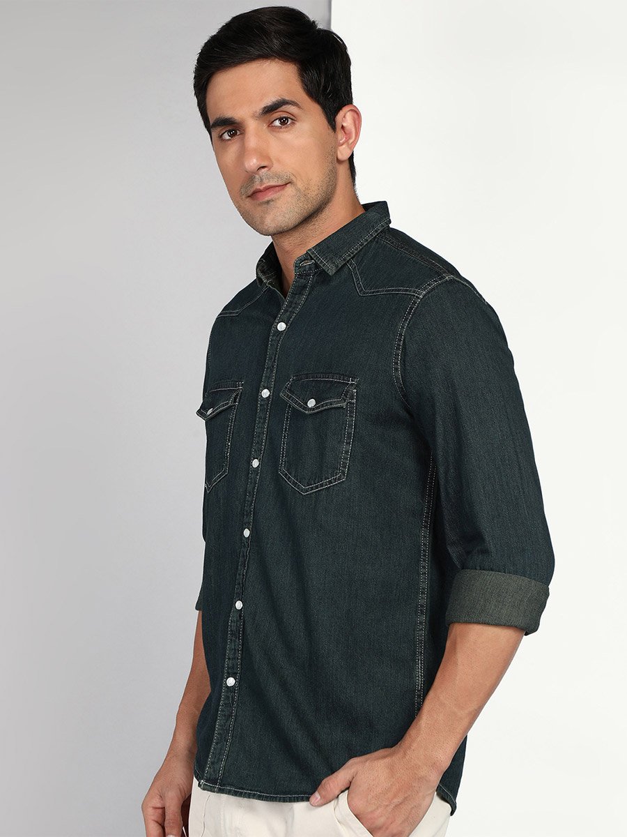 Men Green Double Pockets Denim Shirt
