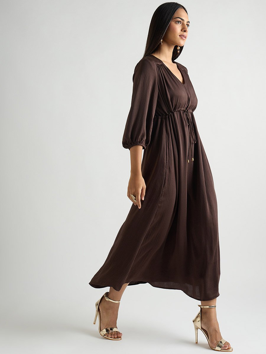 Women Coffee Brown Satin Ruched Waist Midi Dress For Women at UAE | Styli Women Coffee Brown Satin Ruched Waist Midi Dress For Women at UAE | Styli