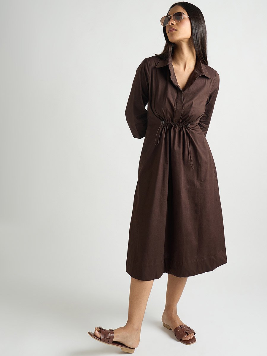 Women Coffee Brown Poplin Cinched Waist Midi Dress For Women at Saudi | Styli Women Coffee Brown Poplin Cinched Waist Midi Dress For Women at Saudi | Styli