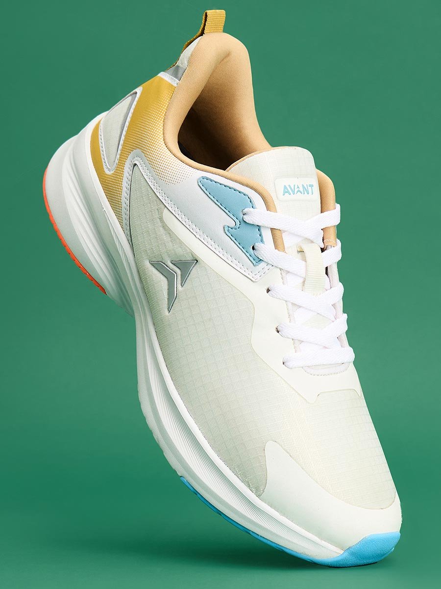 Men De Lux Lace-Up Training Shoes