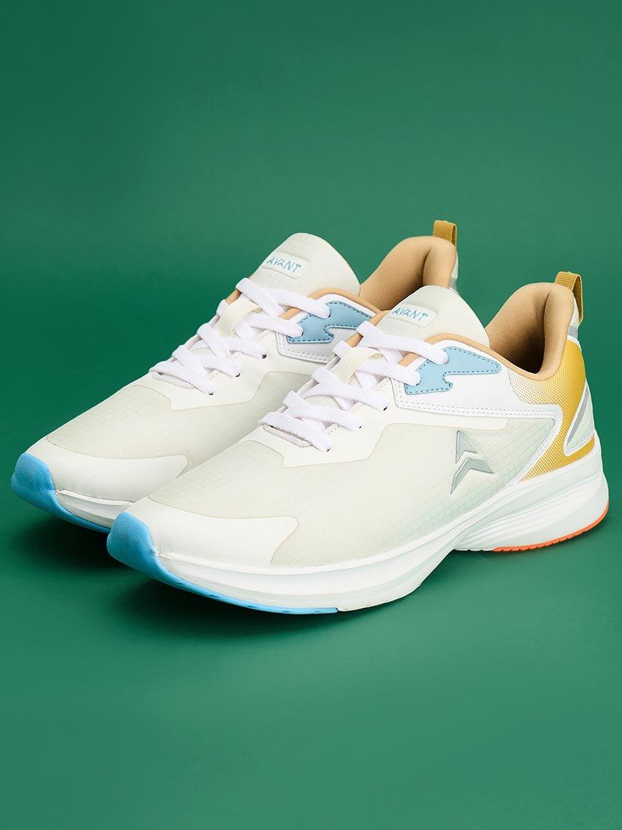 Men De Lux Lace-Up Training Shoes