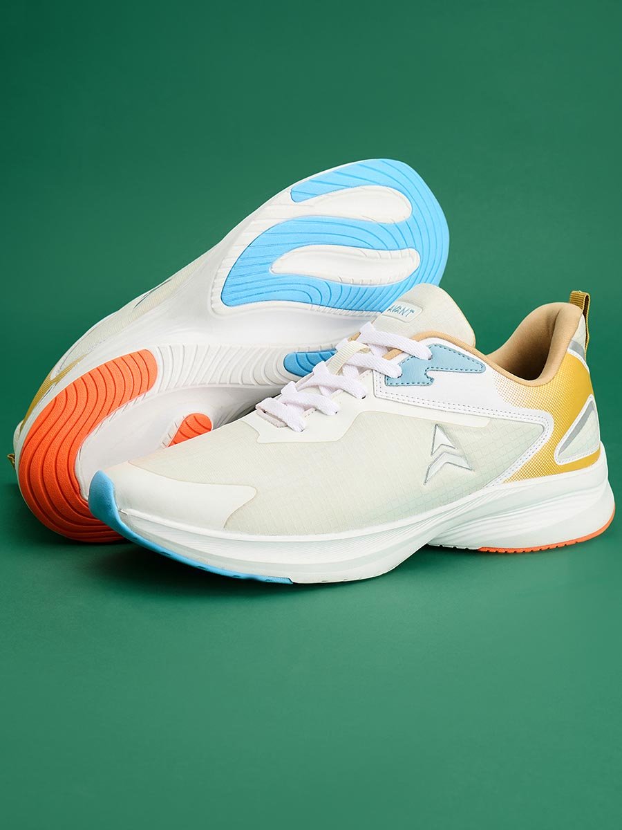 Men De Lux Lace-Up Training Shoes