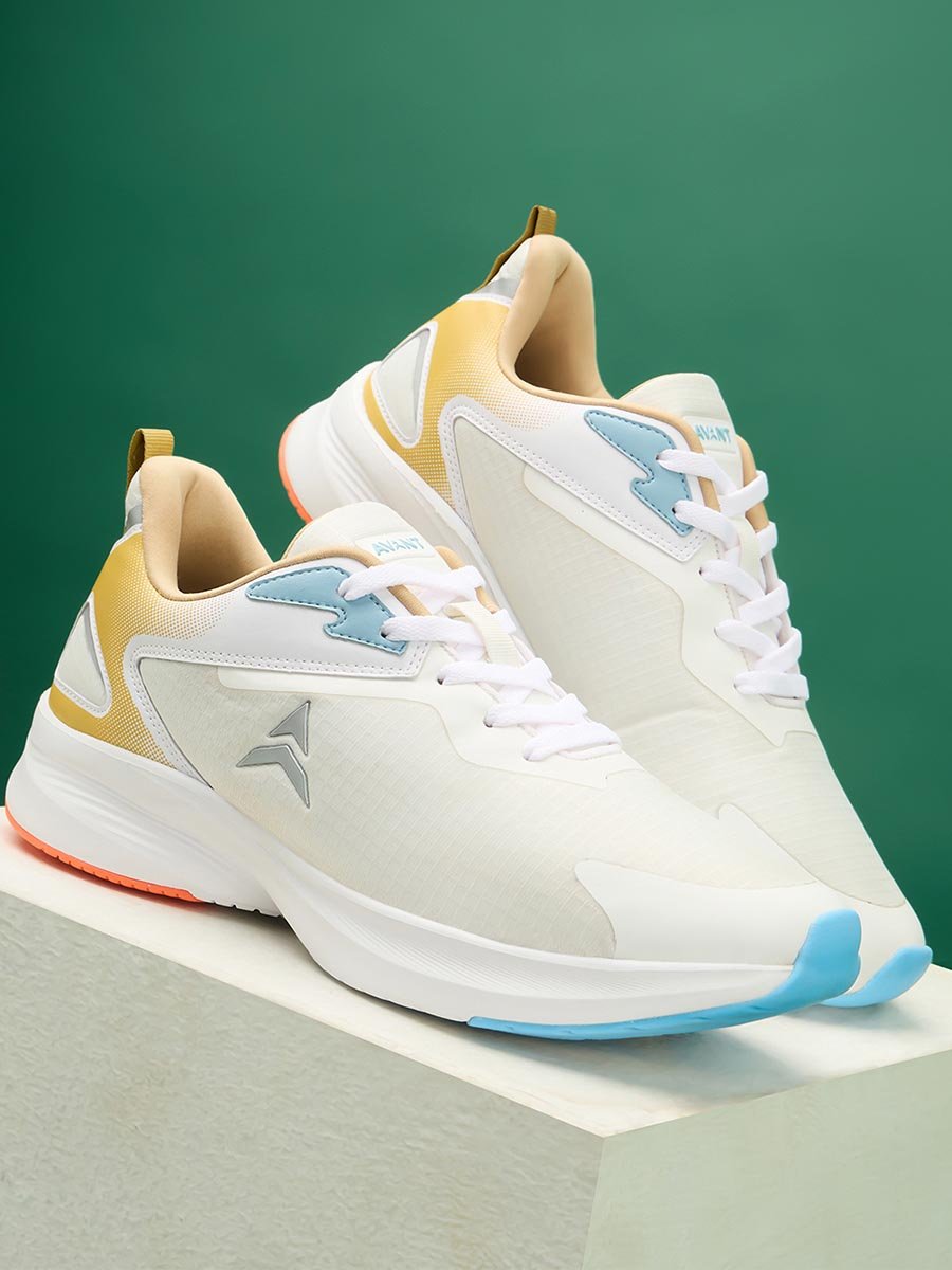 Men De Lux Lace-Up Training Shoes