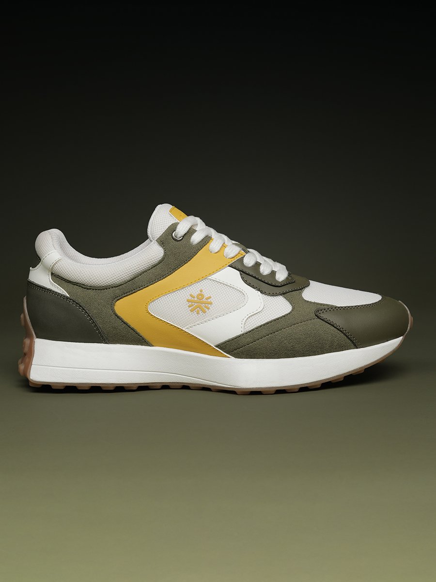 Men Easy Breezy Lace-Up Sneakers