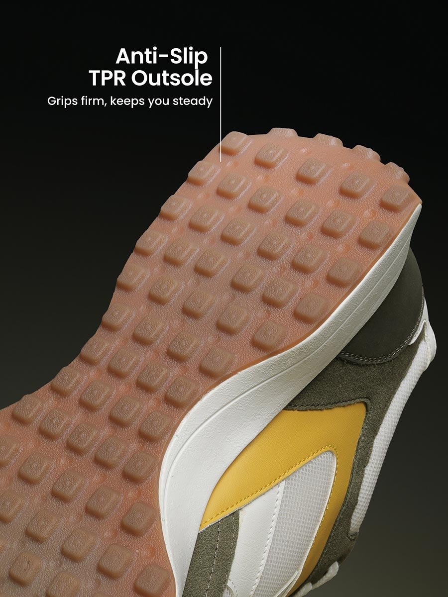 Men Easy Breezy Lace-Up Sneakers