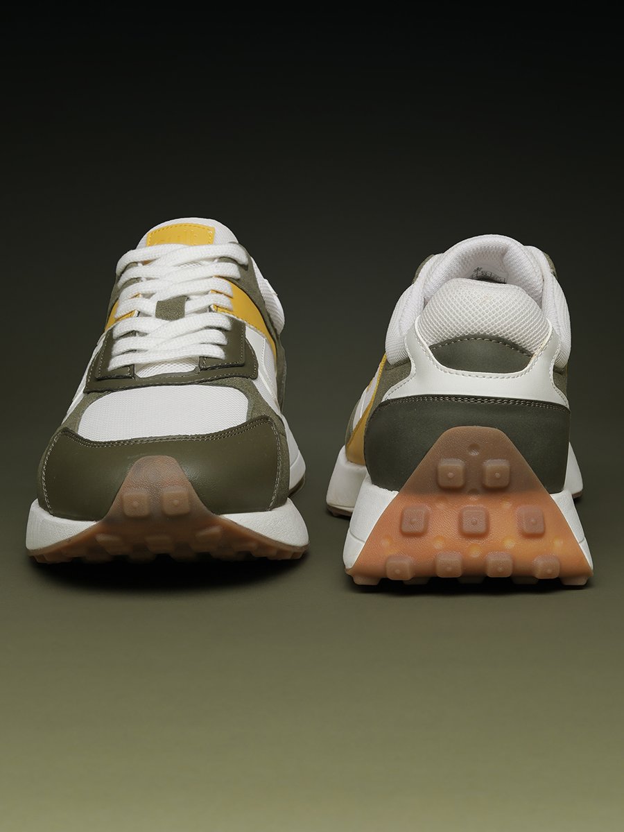 Men Easy Breezy Lace-Up Sneakers