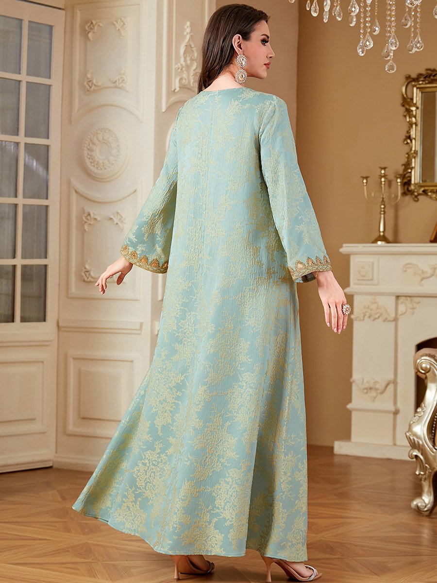جلابية بتفاصيل رقعة ترتر وقماش بارز الملمس