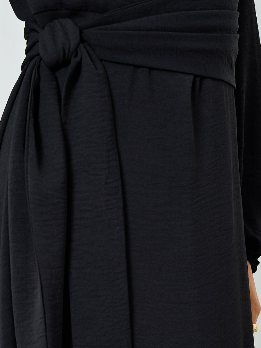 Black Pleated Detail Balloon Sleeve Maxi Dress