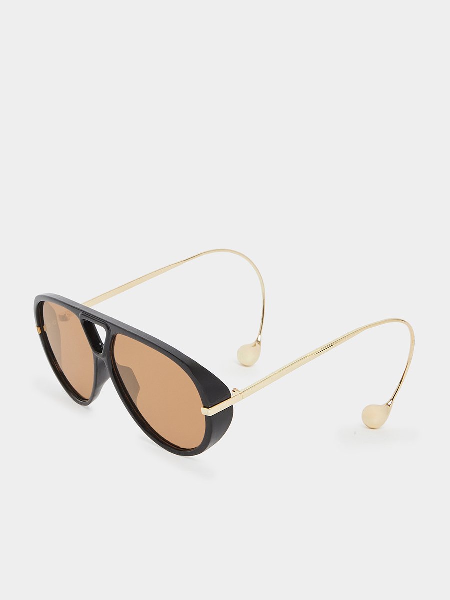 Aviator Sunglasses with Gold Detail