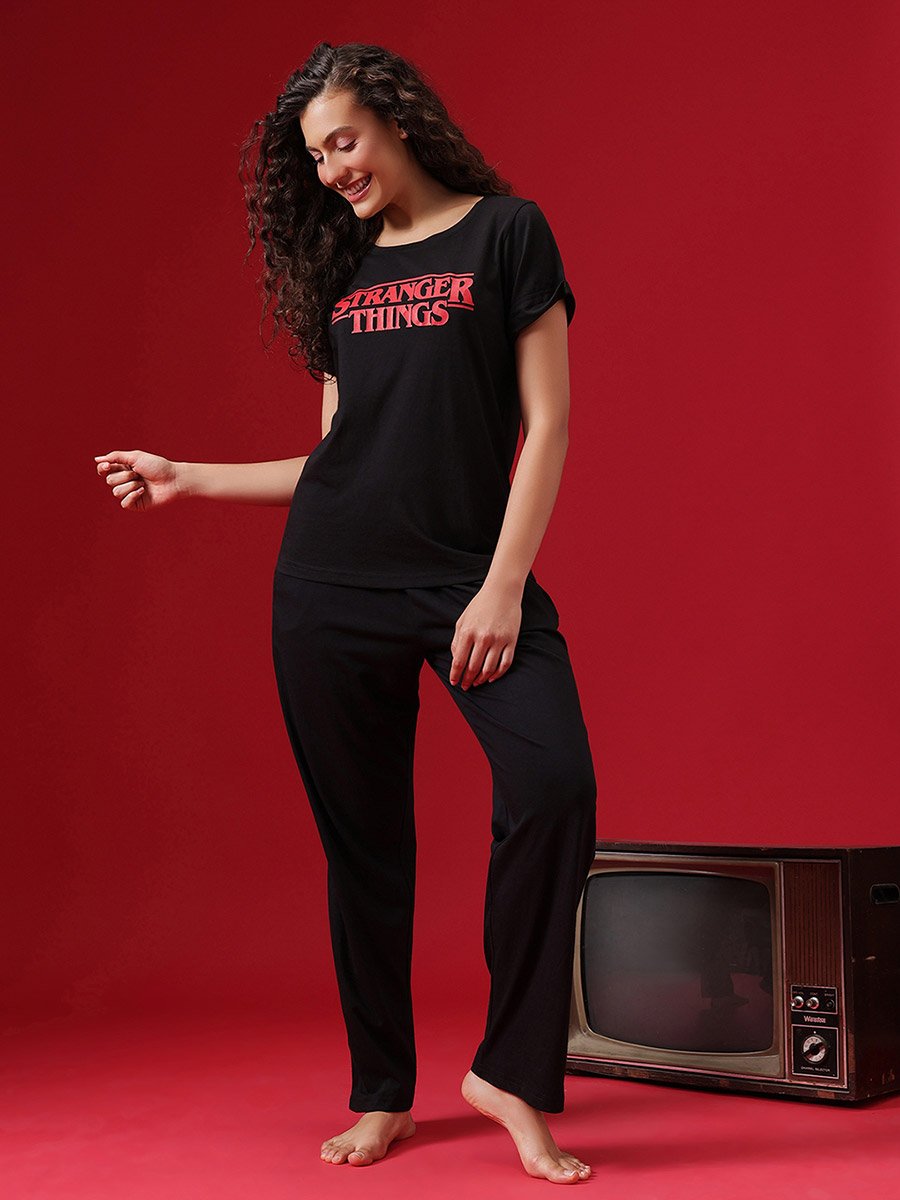 Stranger Things Text Print T-Shirt and Pyjama Set