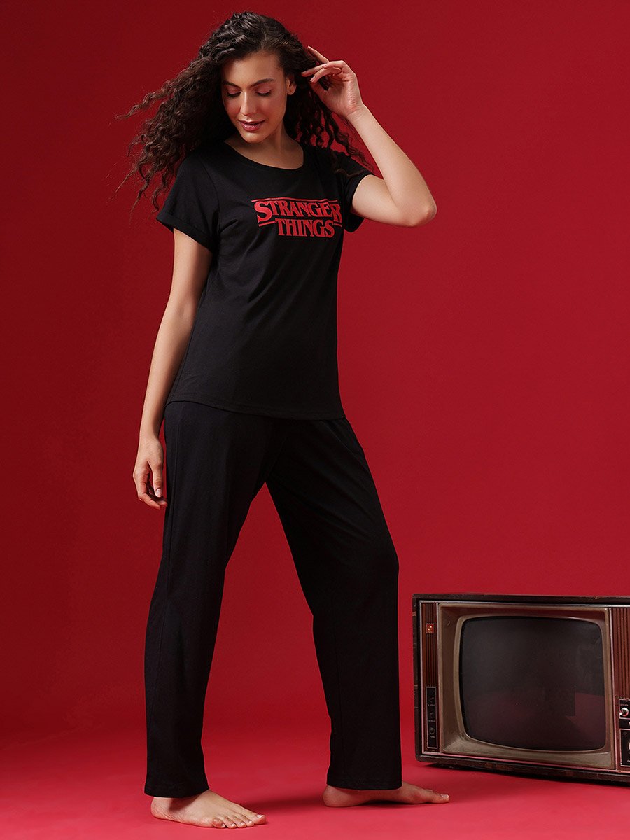 Stranger Things Text Print T-Shirt and Pyjama Set