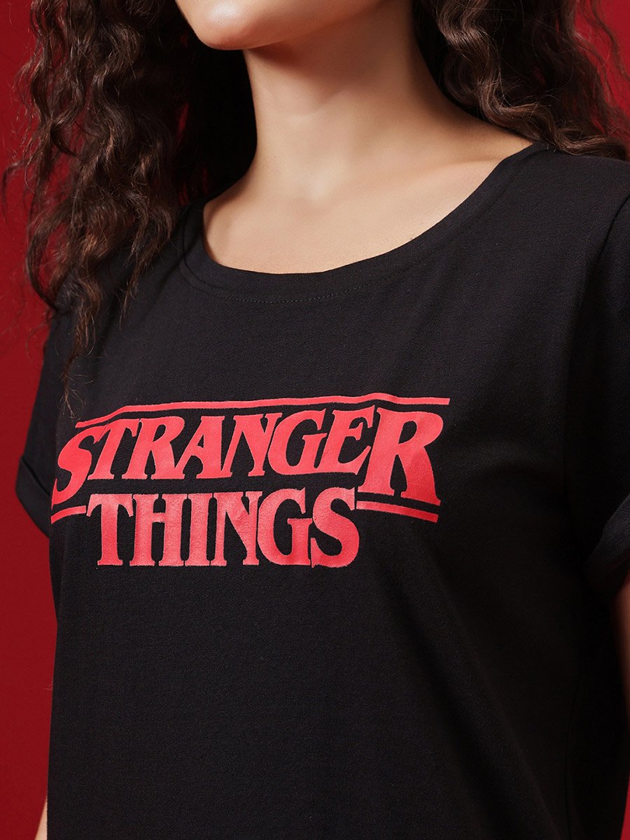 Stranger Things Text Print T-Shirt and Pyjama Set