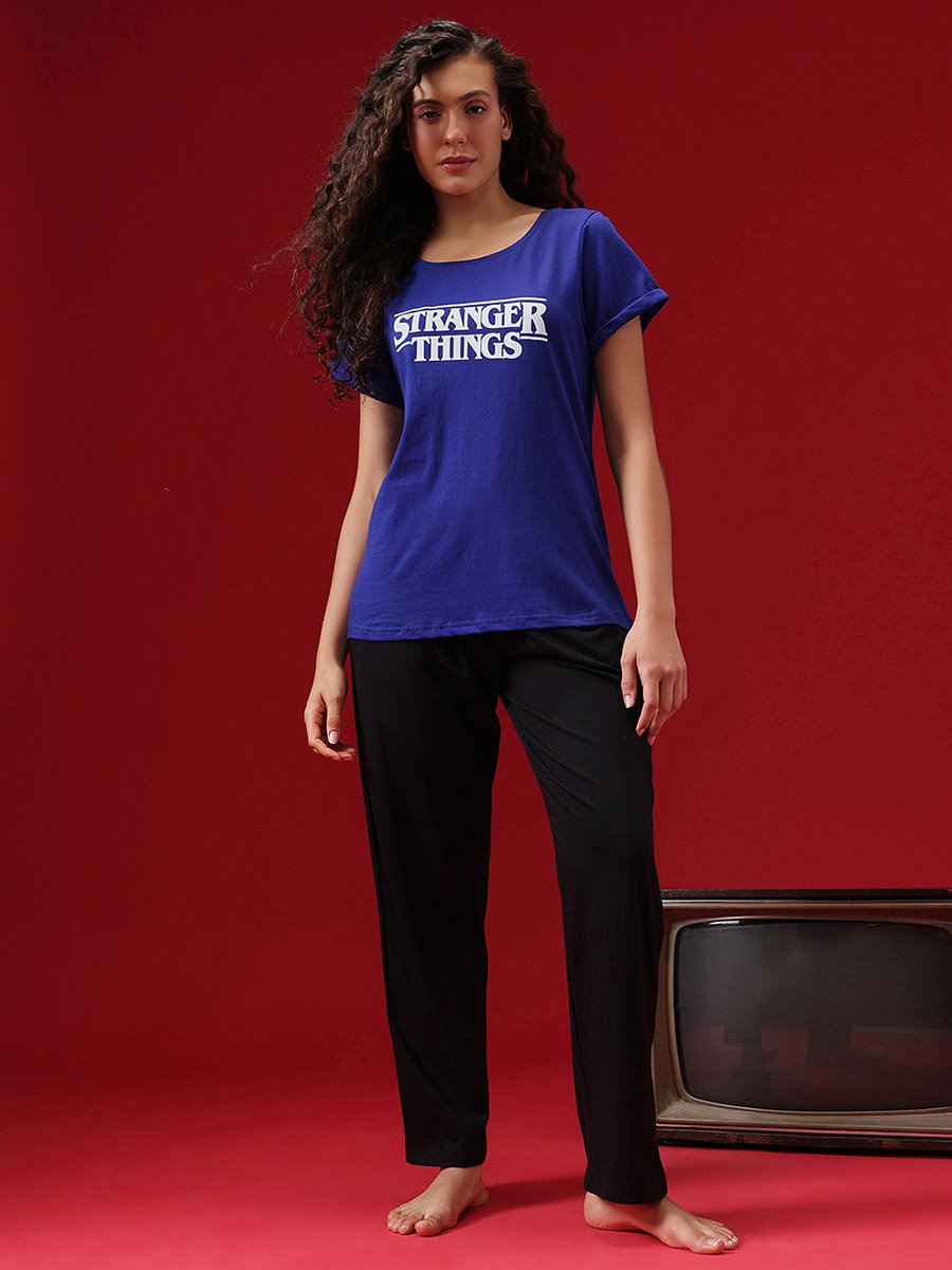 Stranger Things Text Print T-Shirt and Pyjama Set
