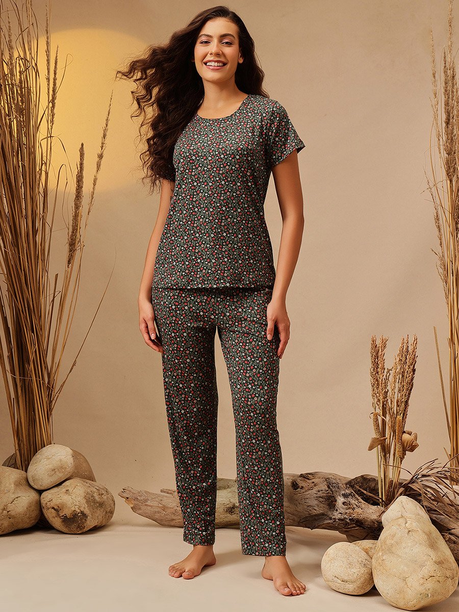 Floral Print T-Shirt and Pyjama Set