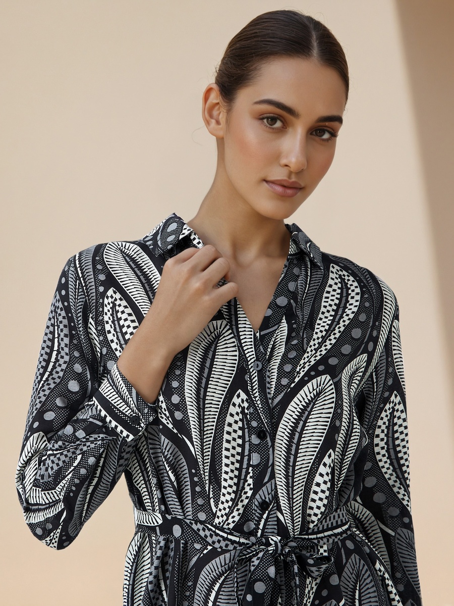 Printed Knee Length Shirt Belted Dress
