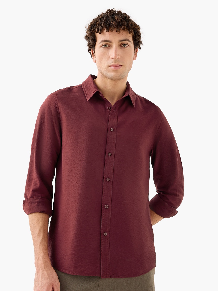 Men Regular Fit Collared Crinkle Texture Long Sleeves Shirt