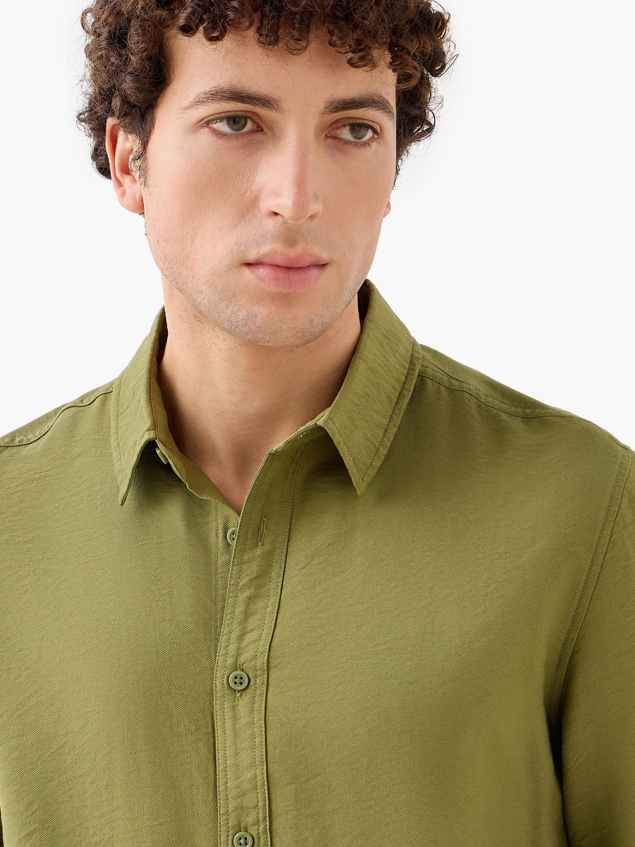 Men Regular Fit Collared Crinkle Texture Long Sleeves Shirt
