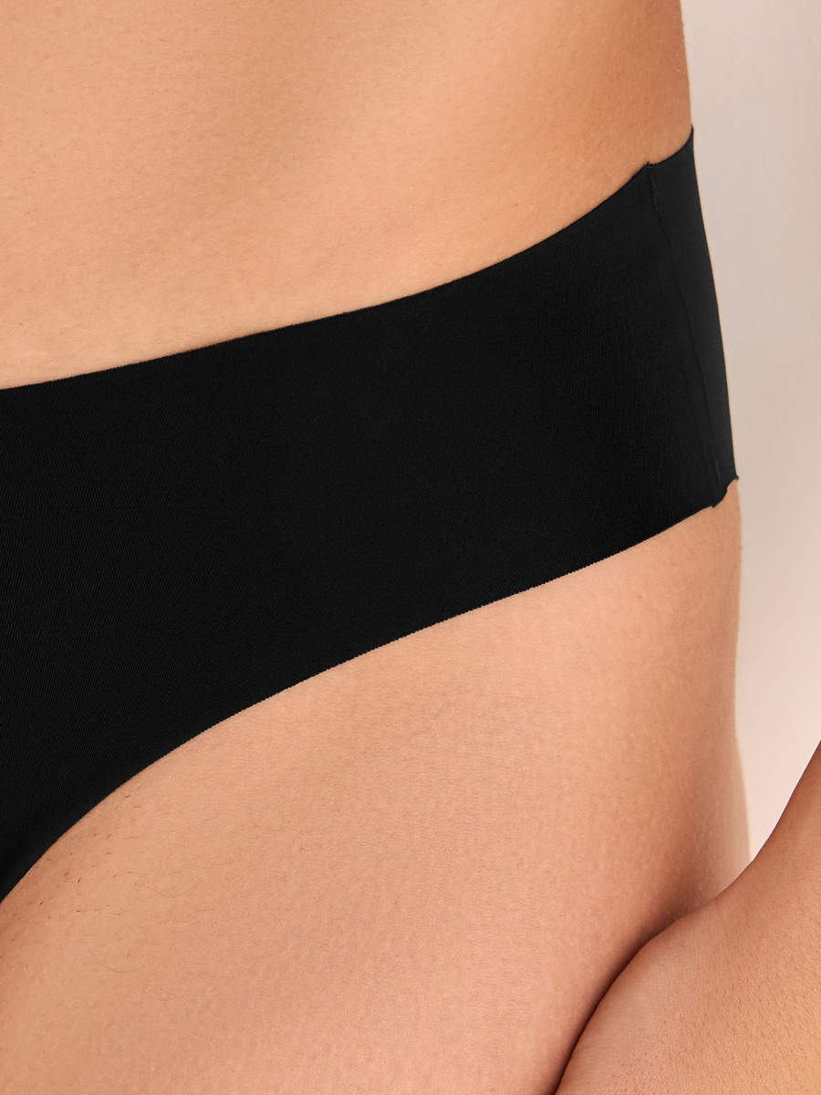 Skims Seamless Briefs