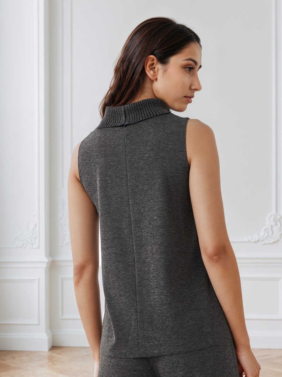 Relaxed Fit Sleeveless Top with Turtleneck