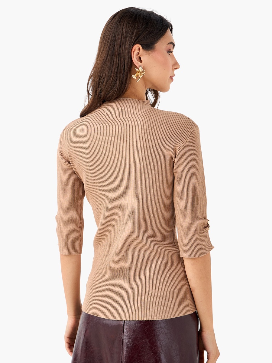T-Shirt with Ribbed Design and High Neck