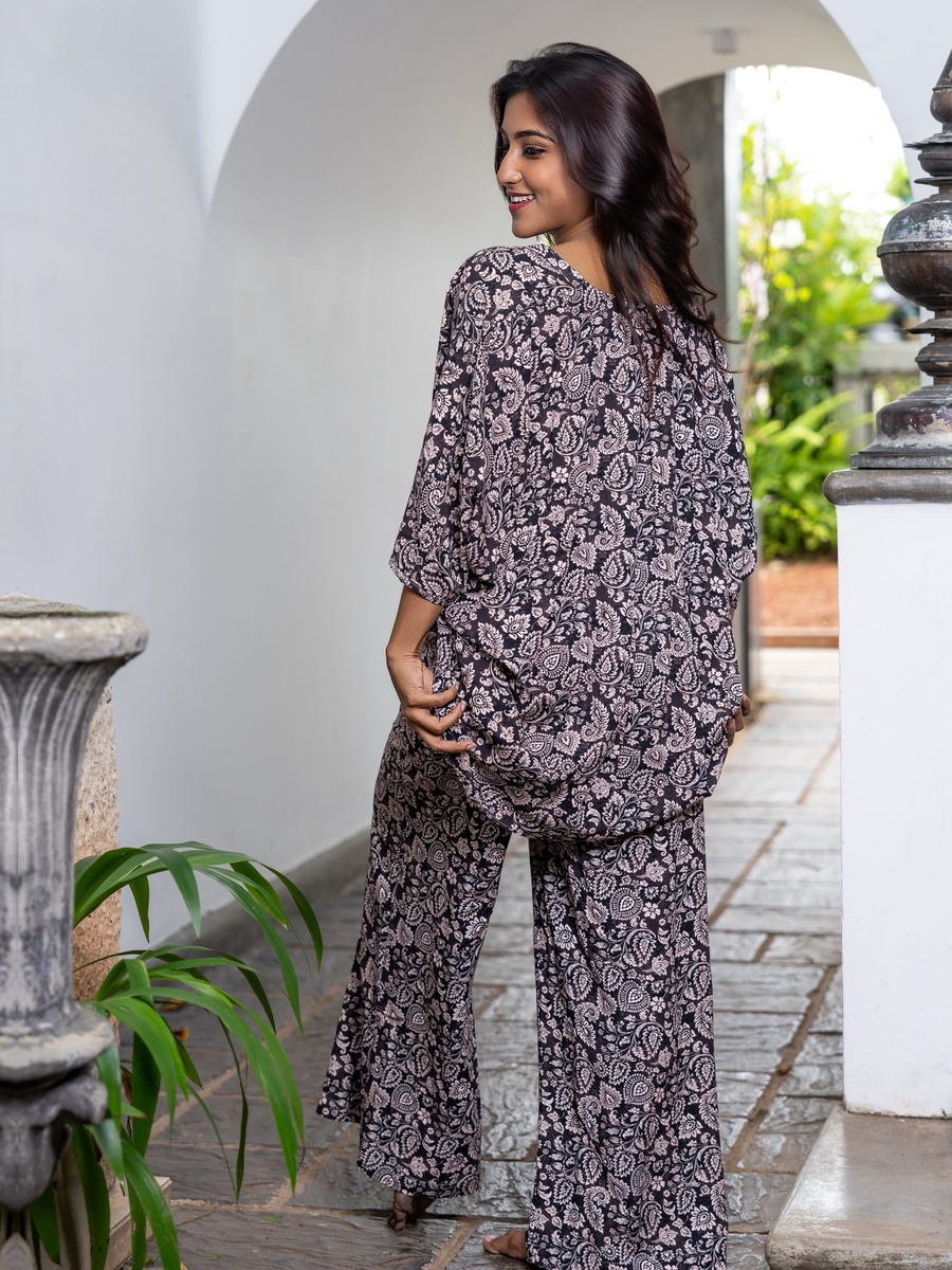 Pyjama Set Kimono with Camisole and Pants
