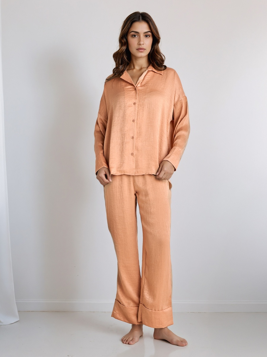 Pyjama Set with Collared Shirt and Pants