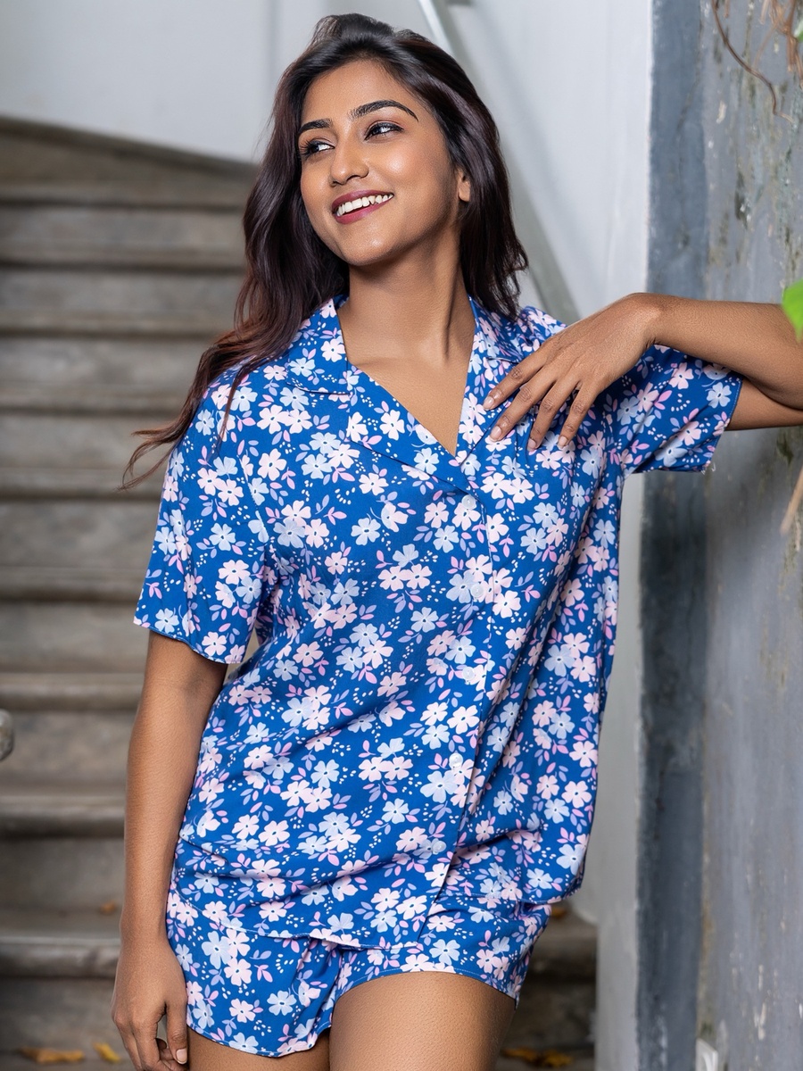 Pyjama Set with Shirt and Shorts