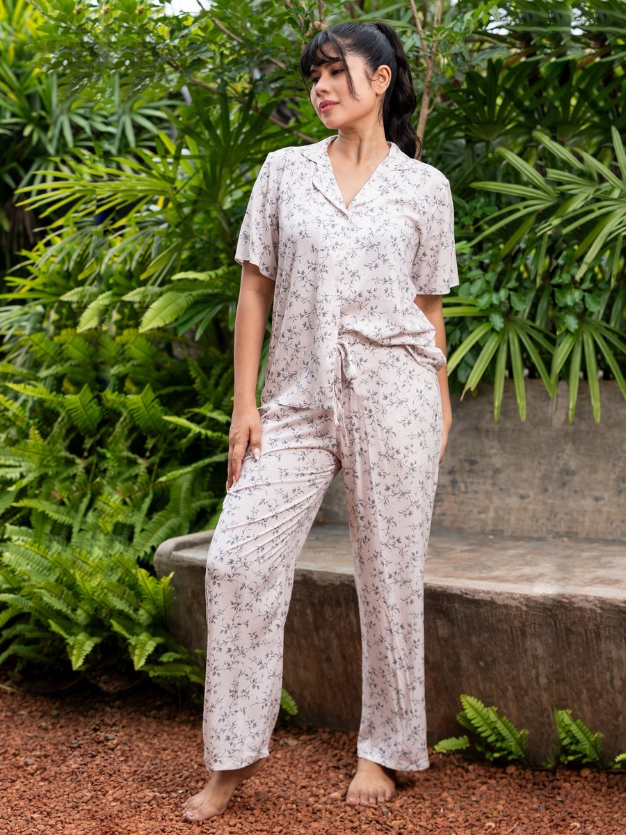 Pyjama Set with Shirt and Pants