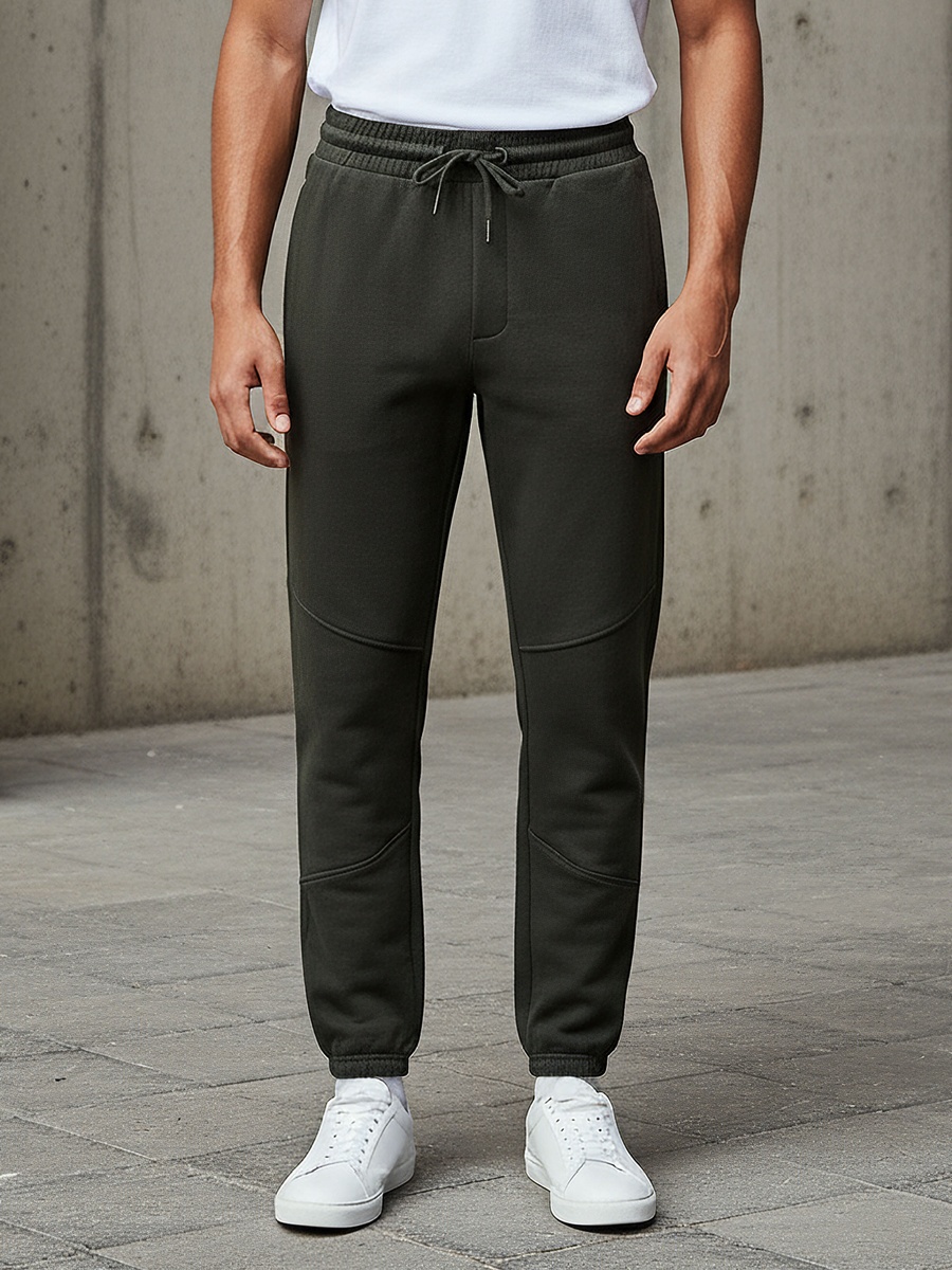 Men Relaxed Fit Joggers with Panel Detail