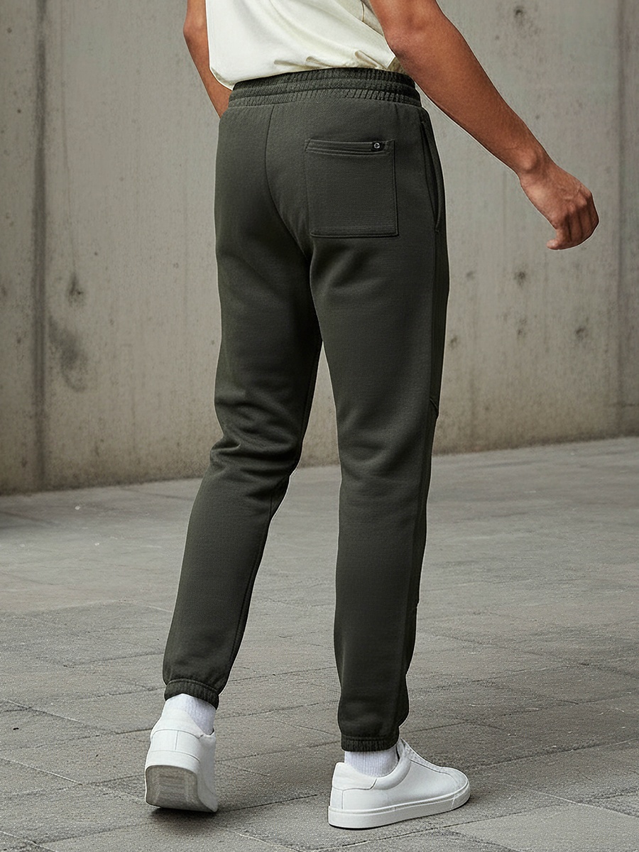Men Relaxed Fit Joggers with Panel Detail