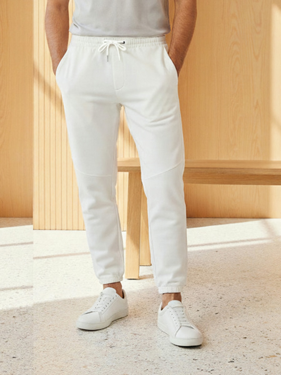 Men Relaxed Fit Joggers with Panel Detail