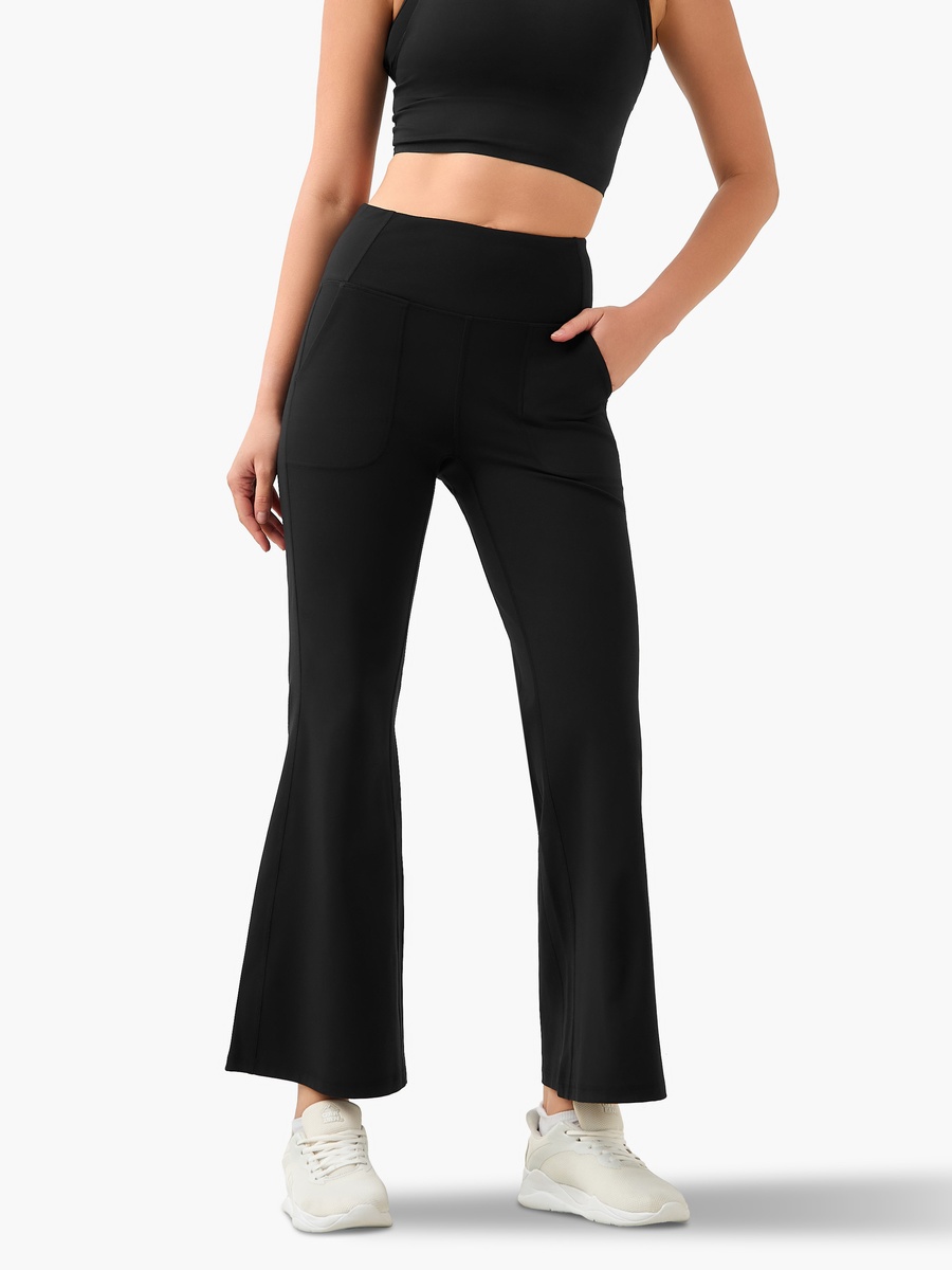Women Flared Leggings with Pockets