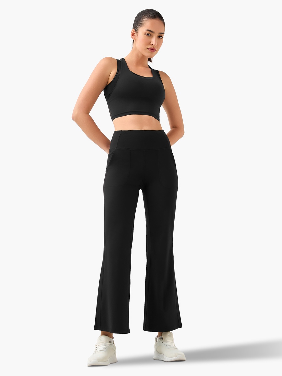 Women Flared Leggings with Pockets