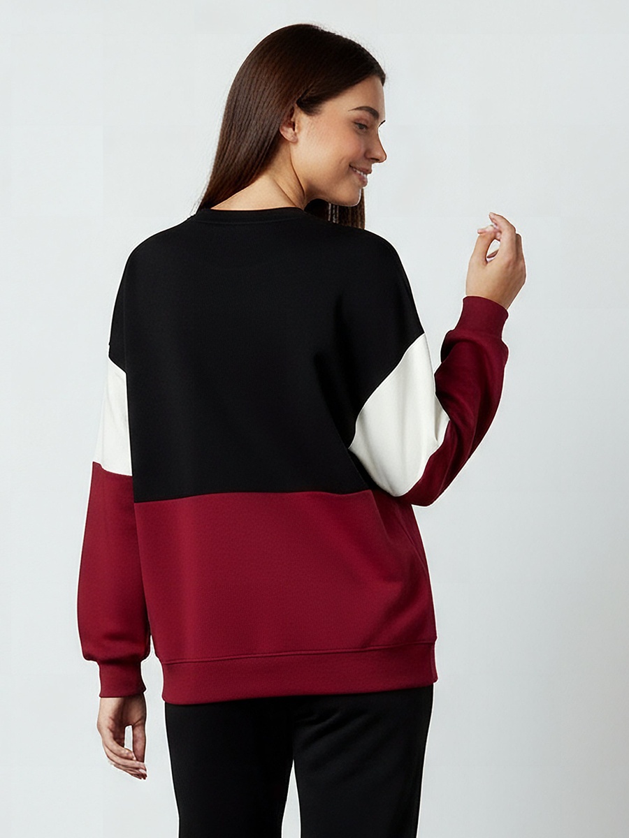 Oversized Sweatshirt with Starter Embroidery