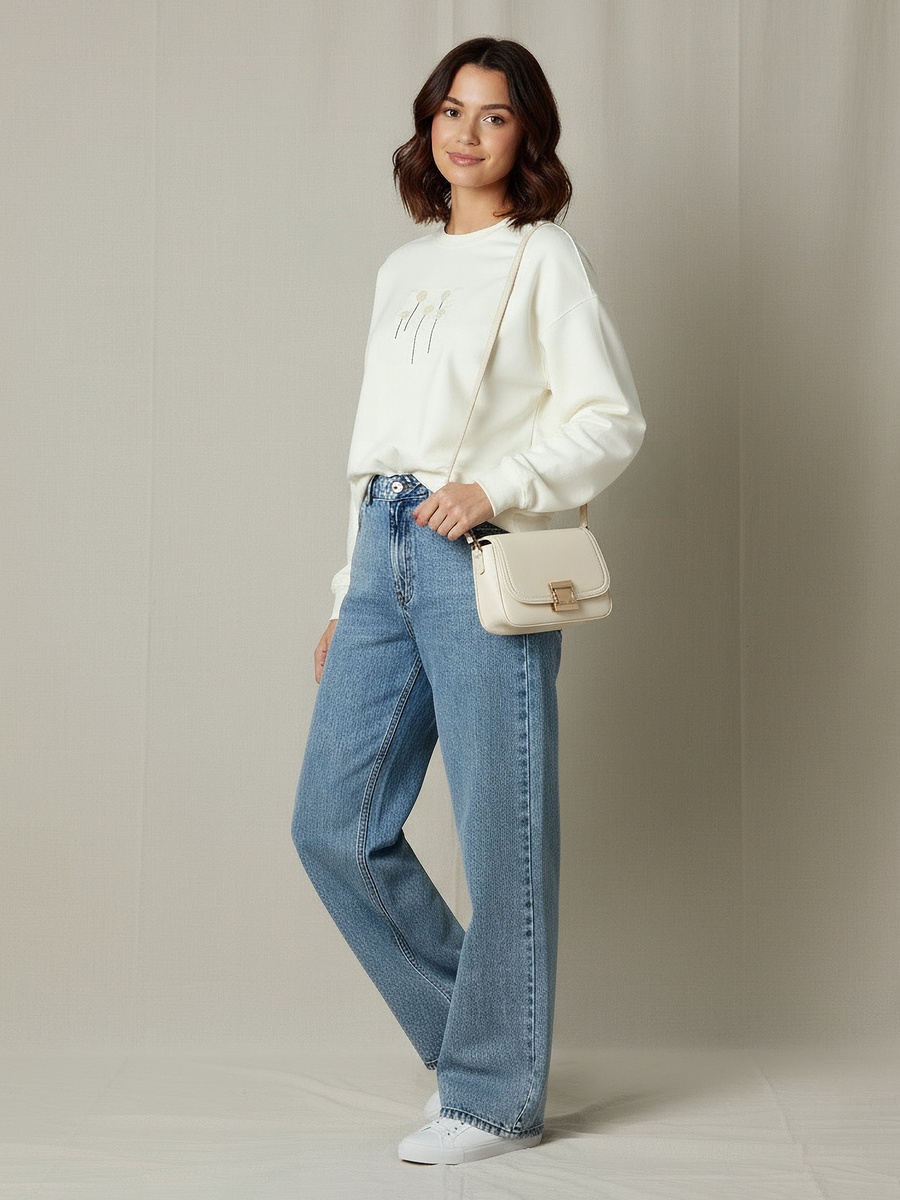 Regular Fit Sweatshirt with Applique