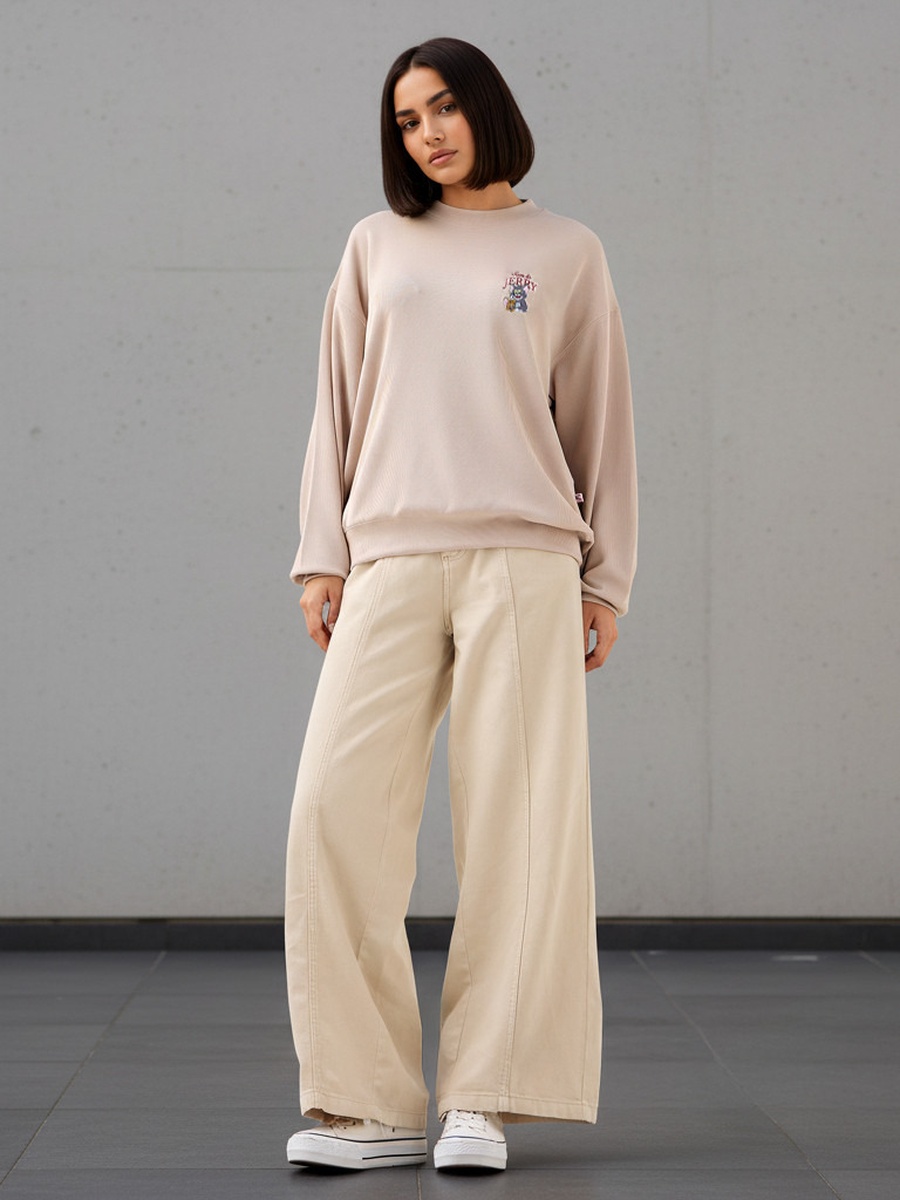 Oversized Sweatshirt with Tom and Jerry Embroidery Detail