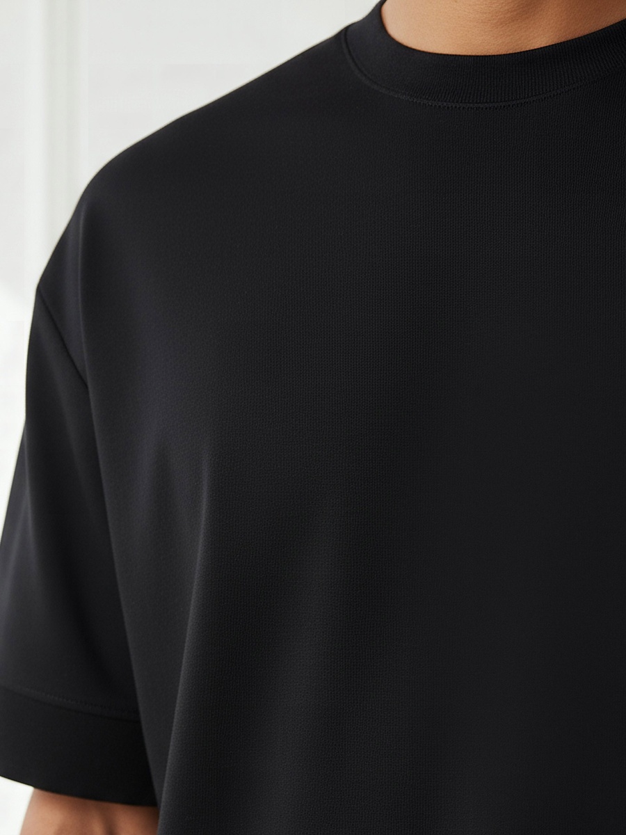 Men Relaxed Fit Crew Neck Short Sleeve Patch Detail T-Shirt