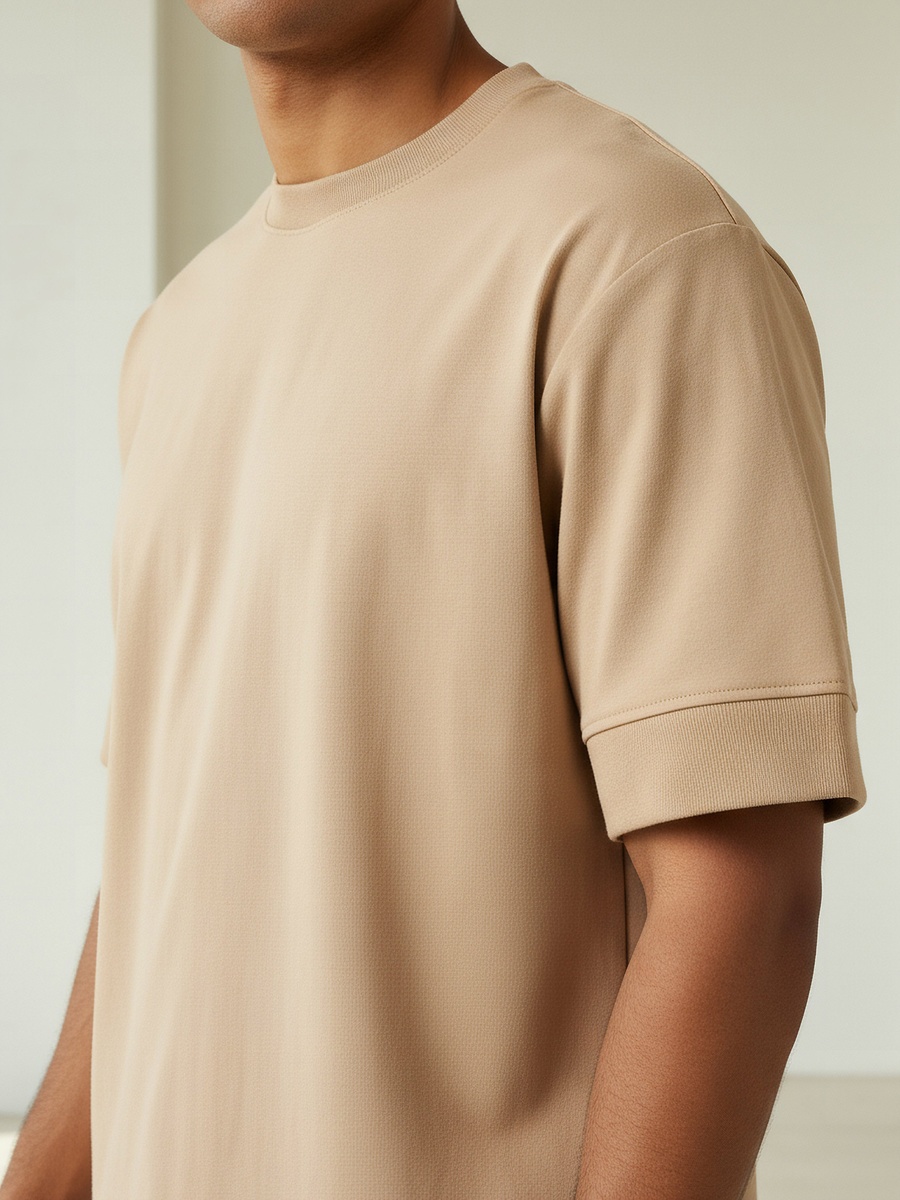 Men Relaxed Fit Crew Neck Short Sleeve Patch Detail T-Shirt