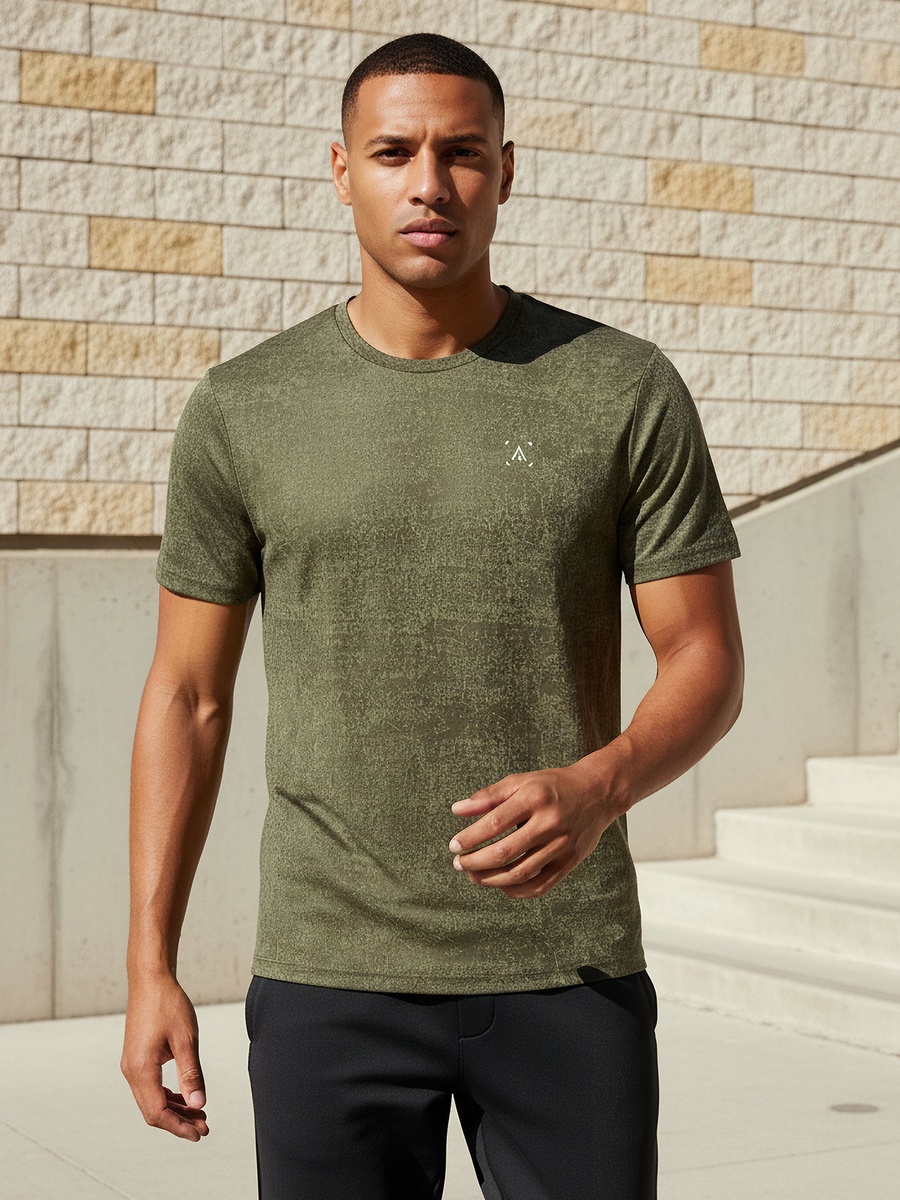 Men Textured Performance T-Shirt