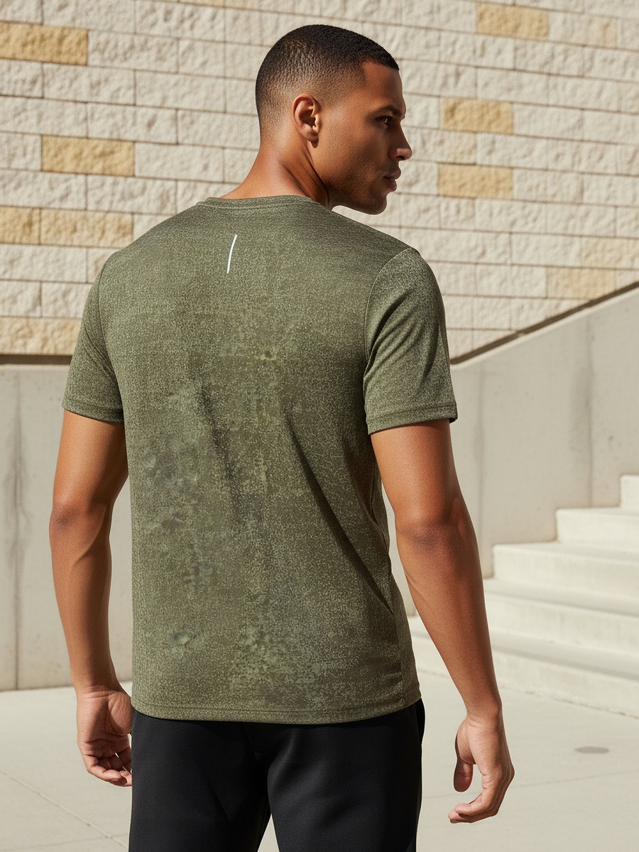 Men Textured Performance T-Shirt