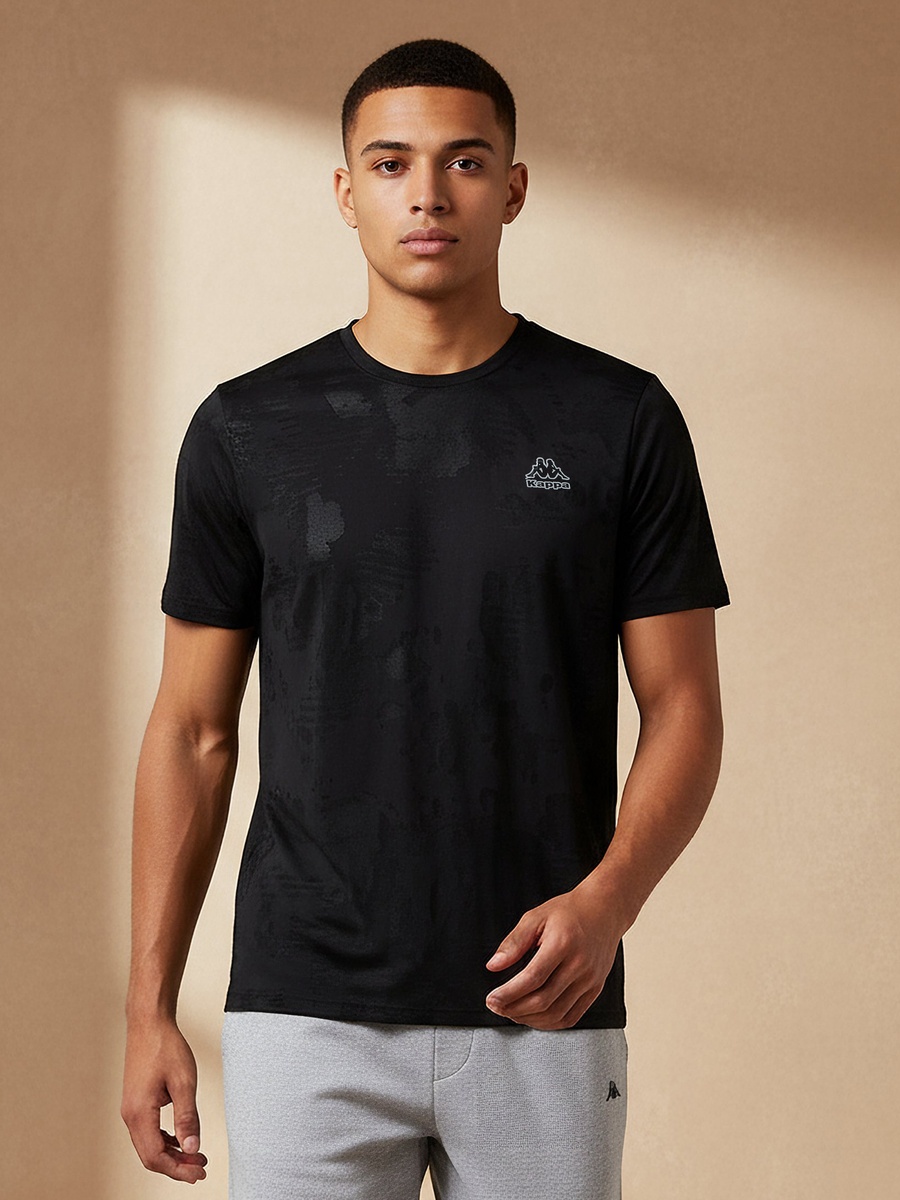 Men Printed Performance T-Shirt