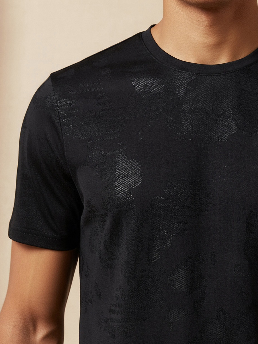 Men Printed Performance T-Shirt